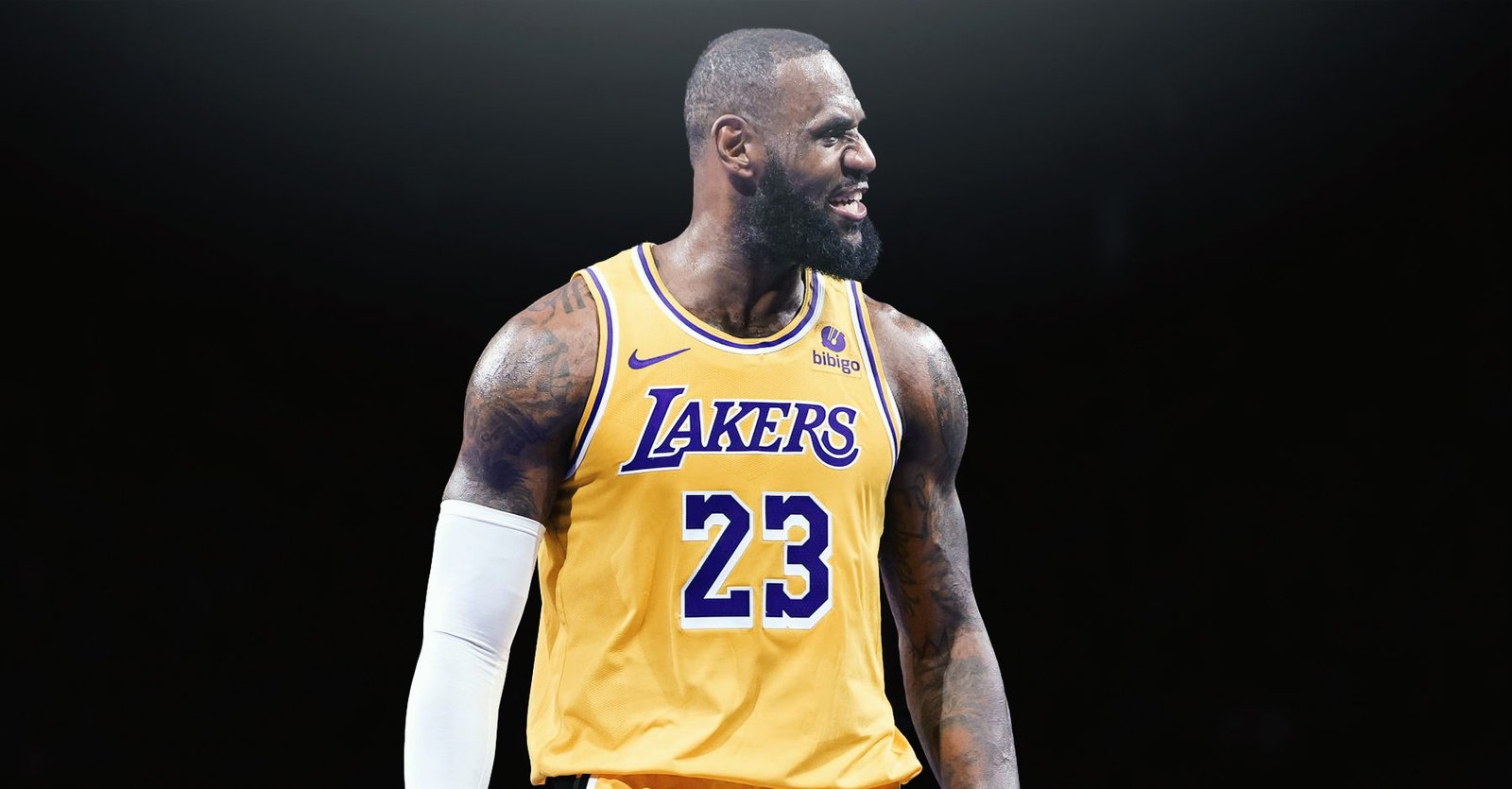 NBA World Reacts to LeBron's Big Game vs Pelicans, Lakers Still Losing