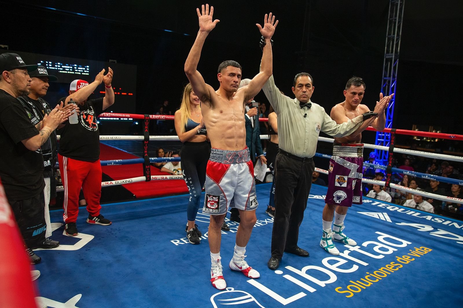 Leonardo Ruiz remains unbeaten, decisions Oziel Santoyo in Mexico